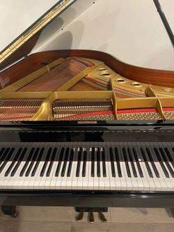 1990 Yamaha G5 Grand Piano