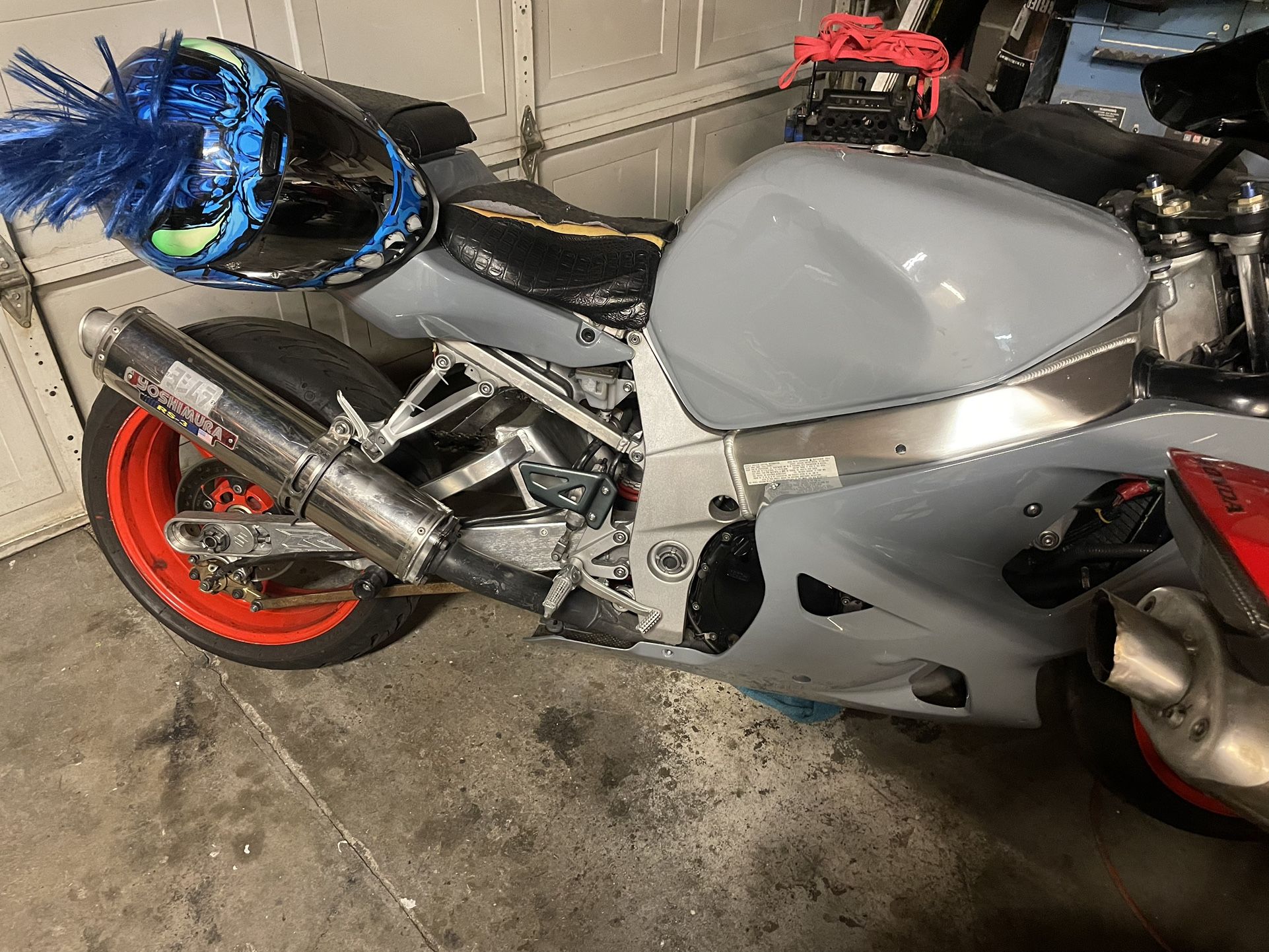 2001 Suzuki GSXR-600