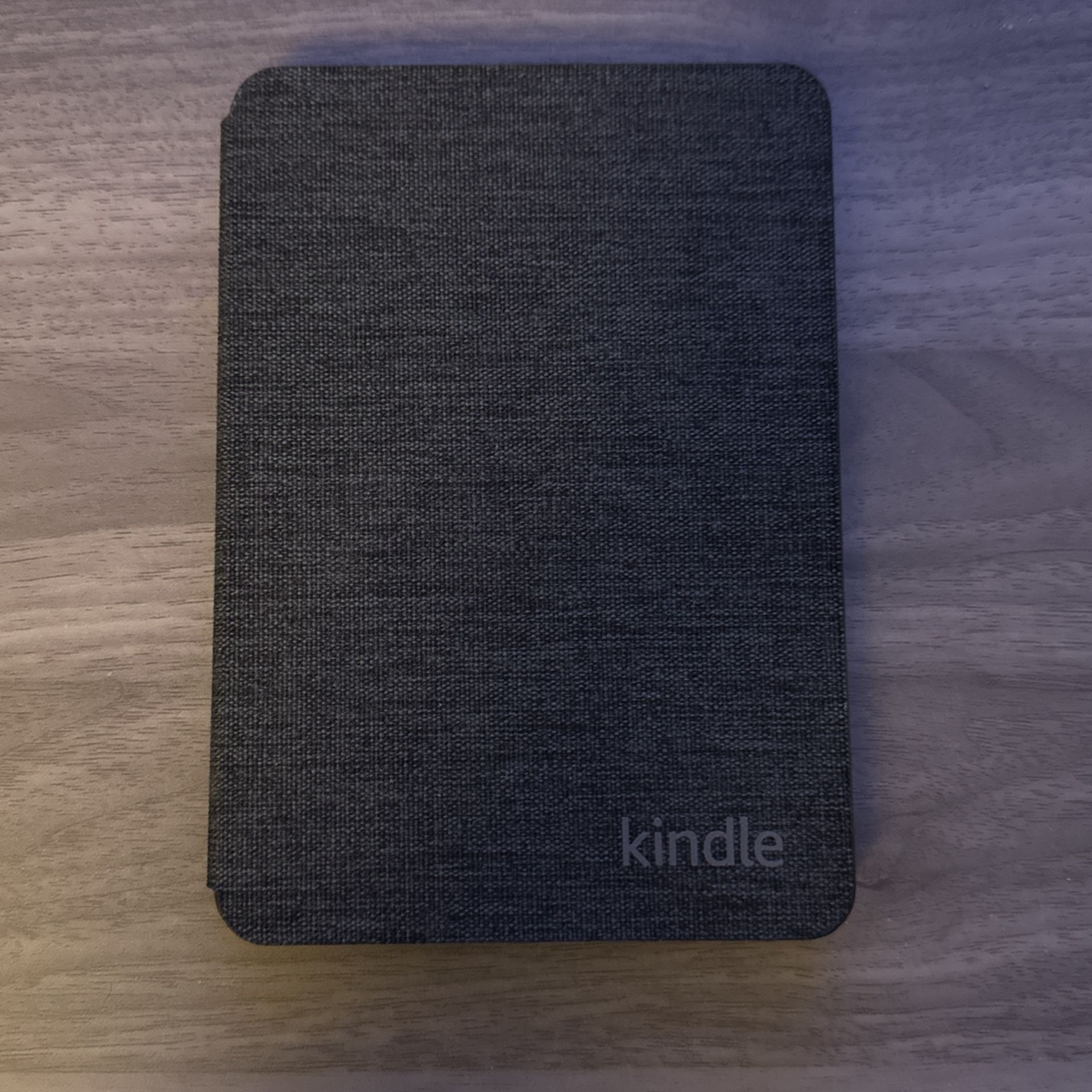 Kindle 11th Gen with case