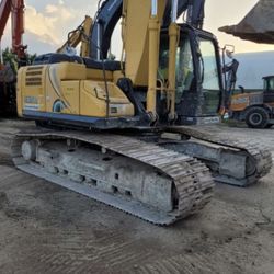 Used Kobelco SK210 Excavator