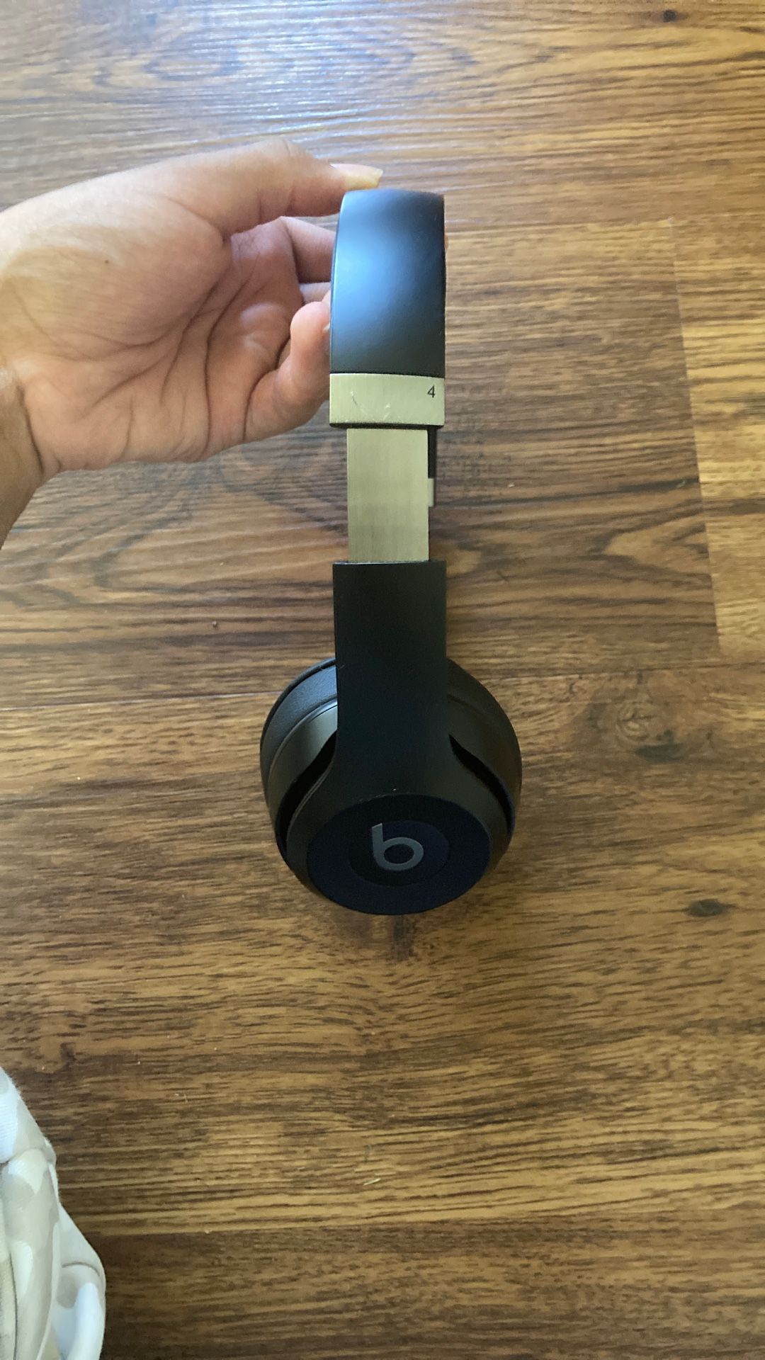 Beats Solo 4 Wireless