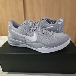 Nike kobe 8 protro size 9