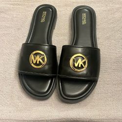 Women’s Size 9 Michael Kors Sandals 