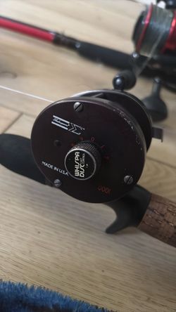 Shakespeare Sigma 001 / Model 0001, a vintage Made in USA baitcasting reel.