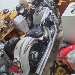 2004 Suzuki vl800 Volusia Intruder