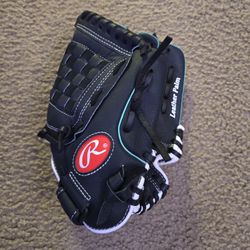 Rawlings Fast Pitch Softball FP110MT RHT Glove 11" Basket Web Leather Palm
