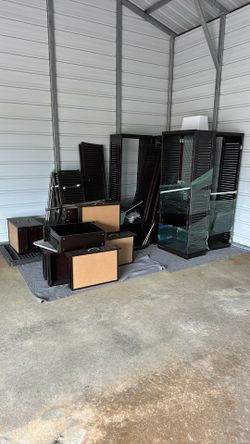 Wooden Closet Systems 