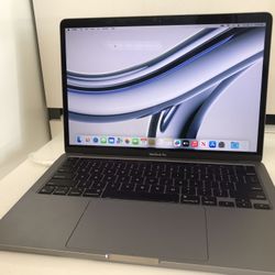 13” MacBook Pro M1 