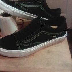 Vans Brand New Size12