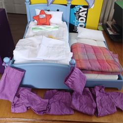 American Girl Of Today Moon And Stars Trundle Bed W Bedding And 2 Sets Of Pjs