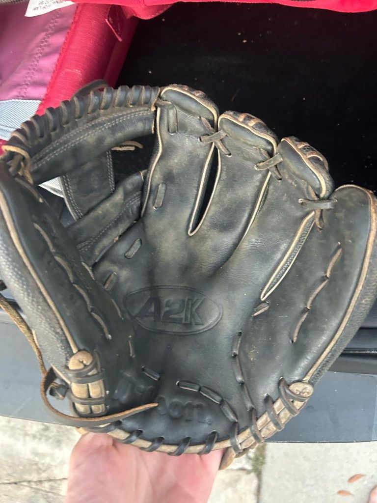 Wilson A2k Glove