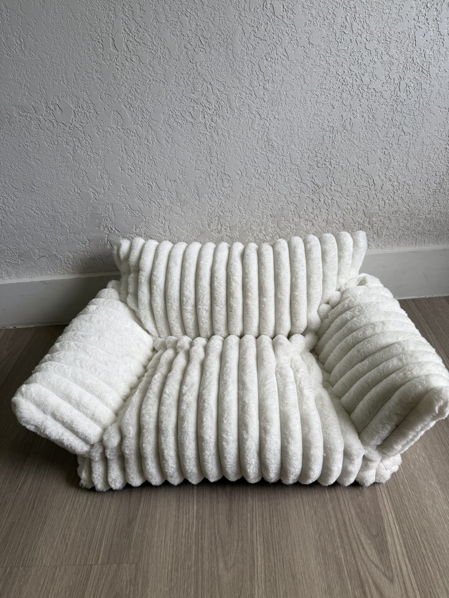 Cute Soft Cat/Dog Couch 