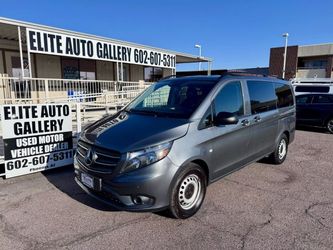 2022 Mercedes-Benz Metris Passenger