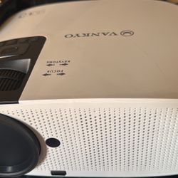 Vankyo Projector 