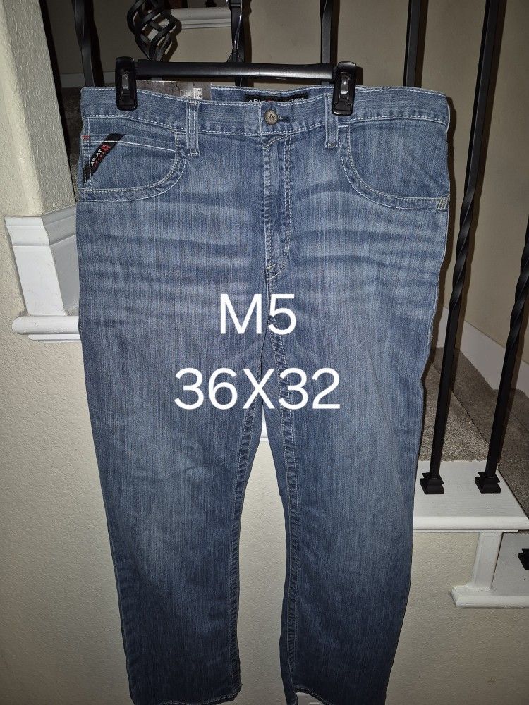 ARIAT FRC M5 LIGHT WEIGHT DURA STRETCH STRAIGHT FIT STRAIGHT LEG DENIM JEAN
