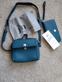 New Jessica Moore purse with shoulderstrap