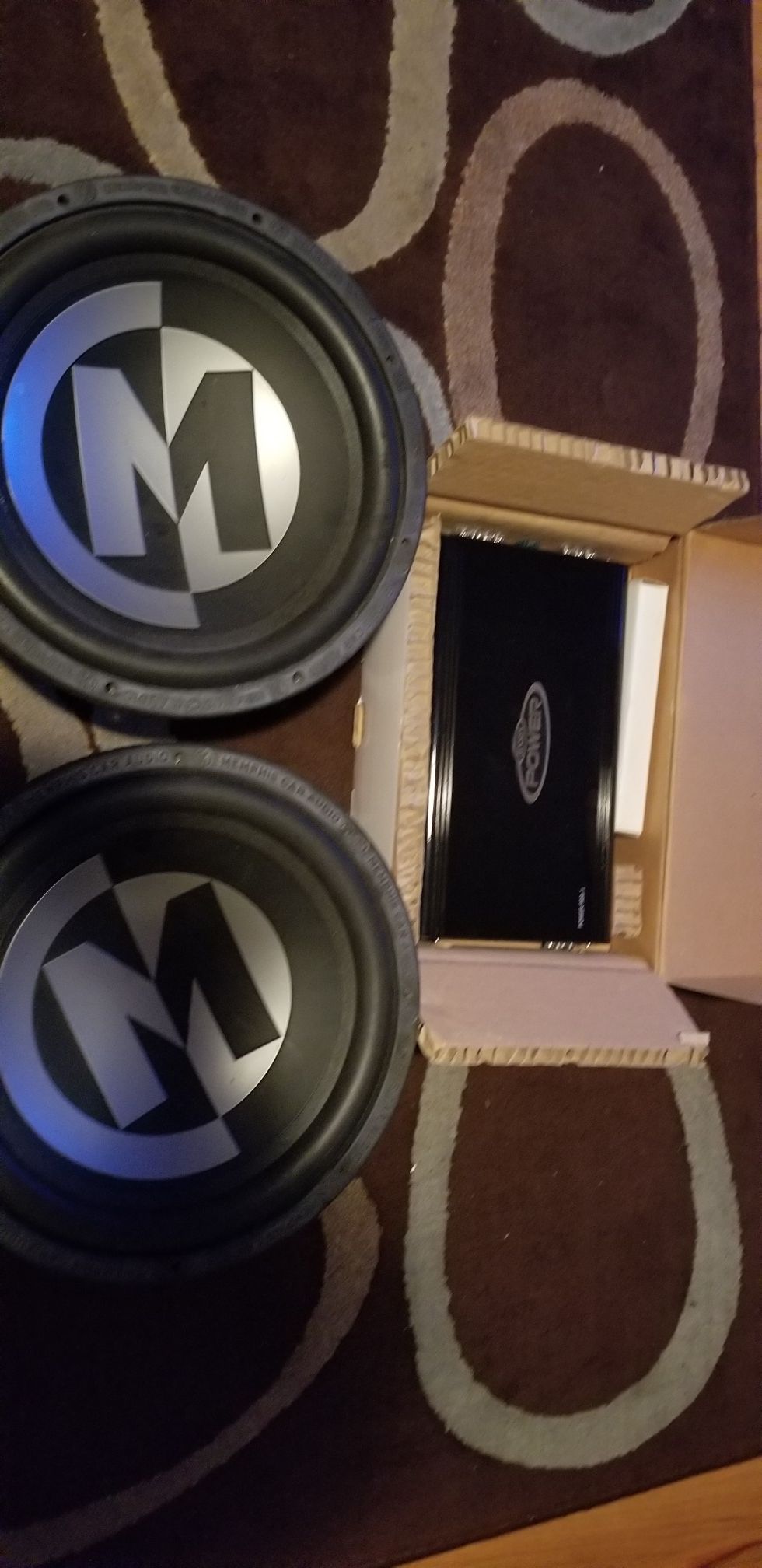 15" Memphis Subwoofers w/ 900watt amp