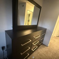 Dresser And Mirror 