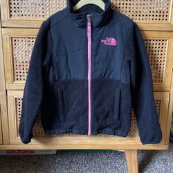 The North Face Girls Fleece Jacket Size 5 6