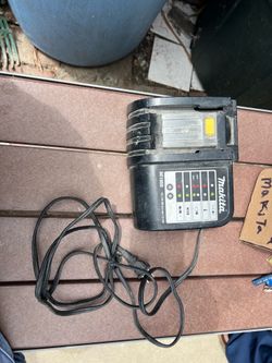 Makita Saw charger
