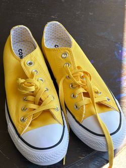 Yellow Converse Size 9 Women’s