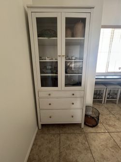 Cabinet Hutch IKEA HEMNES