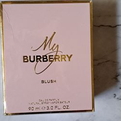 NEW & SEALED " BURBERRY BLUSH WOMAN'S LARGE PARFUM SPRAY 80$