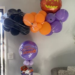 Halloween Balloons. Halloween Decor 