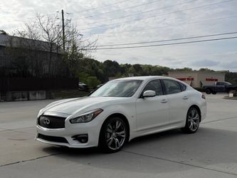 2015 INFINITI Q70