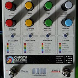 Chroma Console Guitar Multi-Effects Pedal
