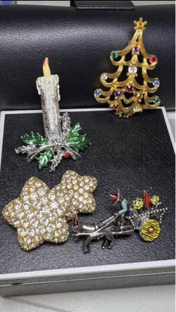 Vintage brooch (set)