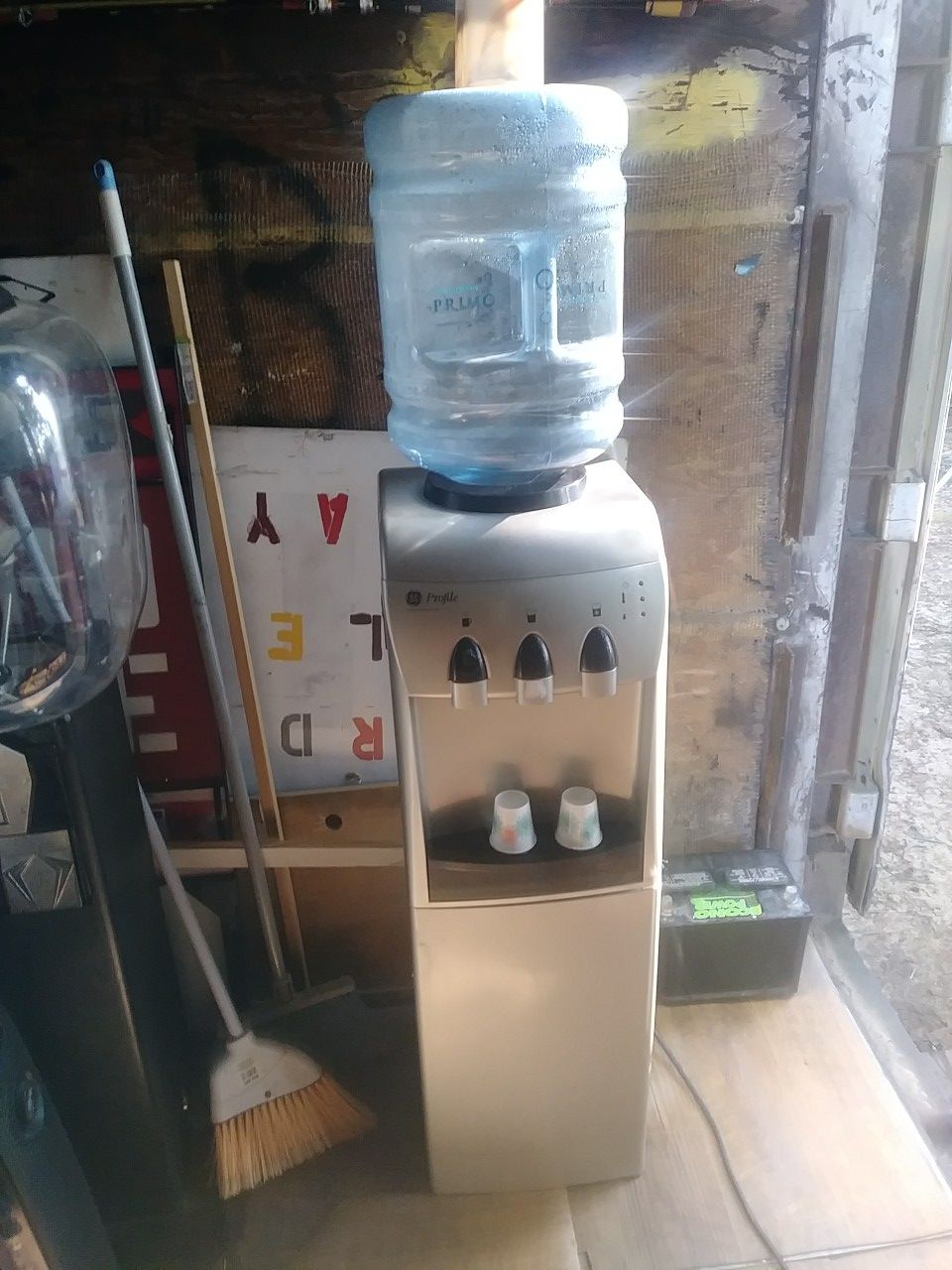 Water cooler with fridge