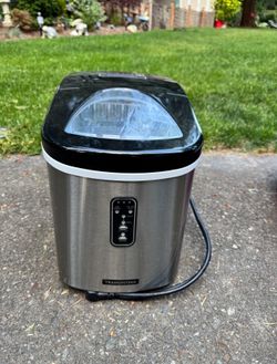 Tramontina Ice Maker