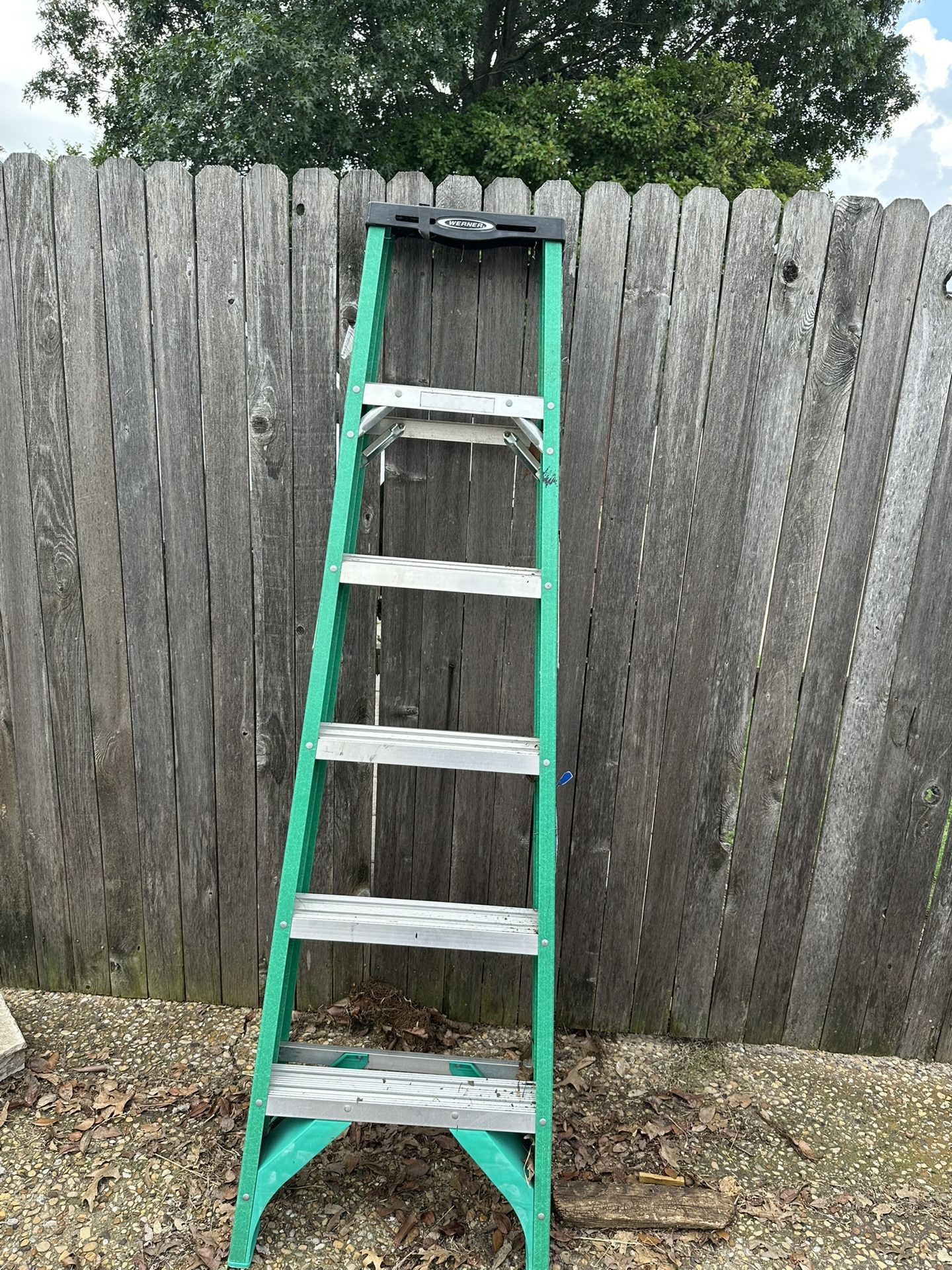 6’ Ladder