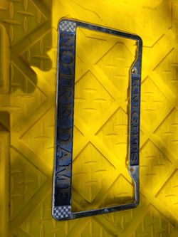 License PLATE FRAME. NOTRE DAME