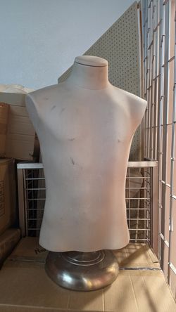 Boy/men's torso mannequin