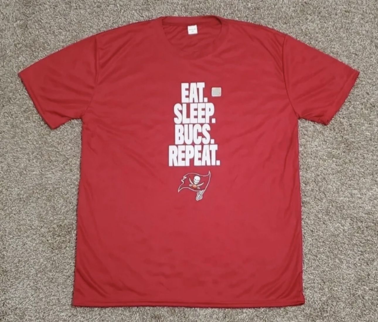 Tampa Bay Buccaneers "Eat Sleep Bucs Repeat" MNF T-Shirt Size XL Red
