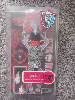 Monster High Operetta Clothes 