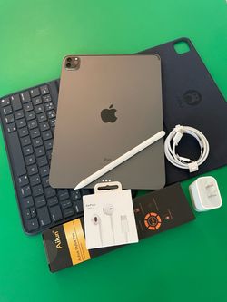 Apple IPad Pro 11” 3rd Generation (2021 Model / M1 chip ) with Keyboard, pen & Accessories (256gb /512GB)