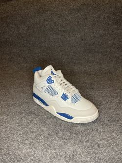 Jordan 4 Retro Military Blue (2024)