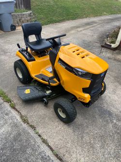 For Sale: Cub Cadet XT1 Enduro Series Riding Lawn Mower