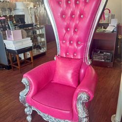 Throne Chair 