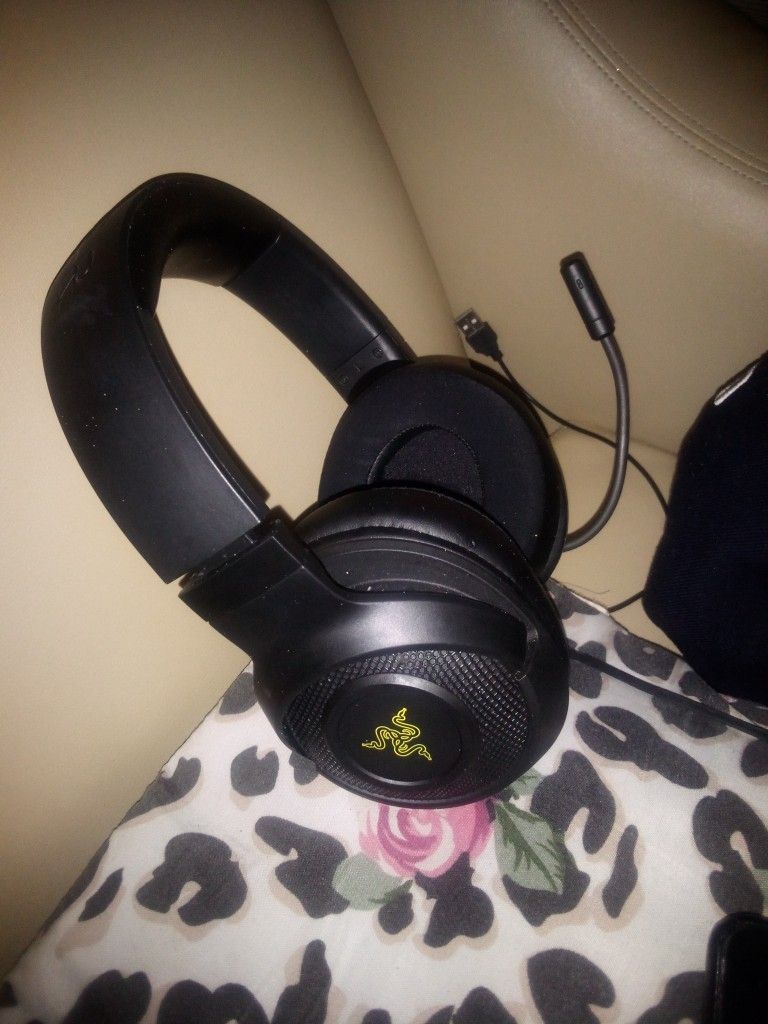 Razer Kraken V3 RGB color changing HD gaming headphones With Mic 🎧 🎤