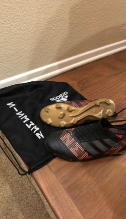 Adidas nemeziz size 8 soccer cleats (originals with bag)