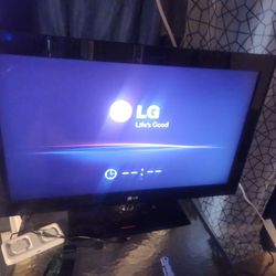 32 Inch LG Tv
