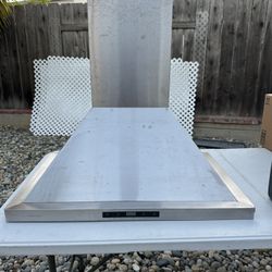 Cavaliere 30” Stainless Steel Range Hood (CAV-B02) – Works Great