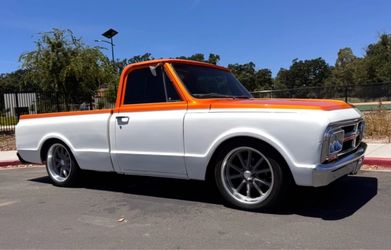 1967 GMC  Short Bed