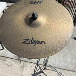 Zildjian Cymbal