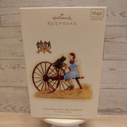 Hallmark Keepsake Christmas Ornament 🎄( Music)