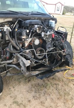 2000 suburban Parts for sale